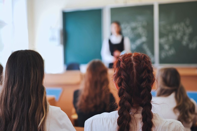 Profesorii și cele două ore suplimentare de predare