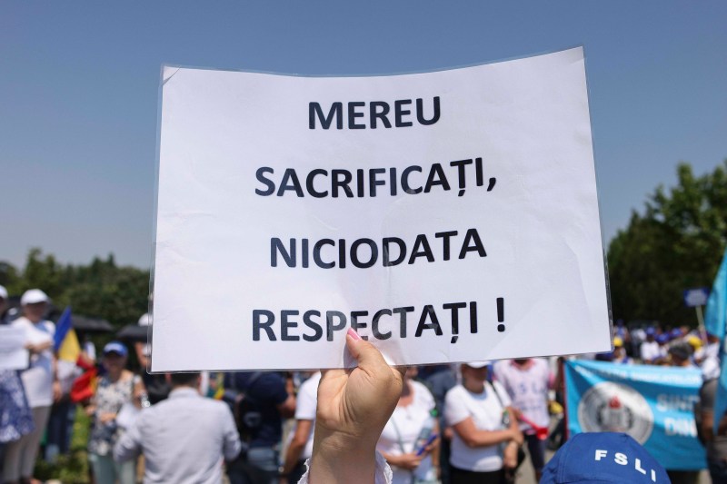 Protest al angajaților de la Casele de Pensii și de la Ministerul Investițiilor și Proiectelor Europene, nemulțumiți de tăierea veniturilor
