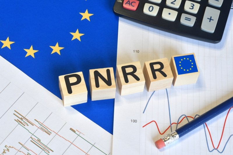 România, printre cele mai puțin eficiente țări din UE în aplicarea PNRR. Recuperarea întârzierilor, „puțin probabilă”