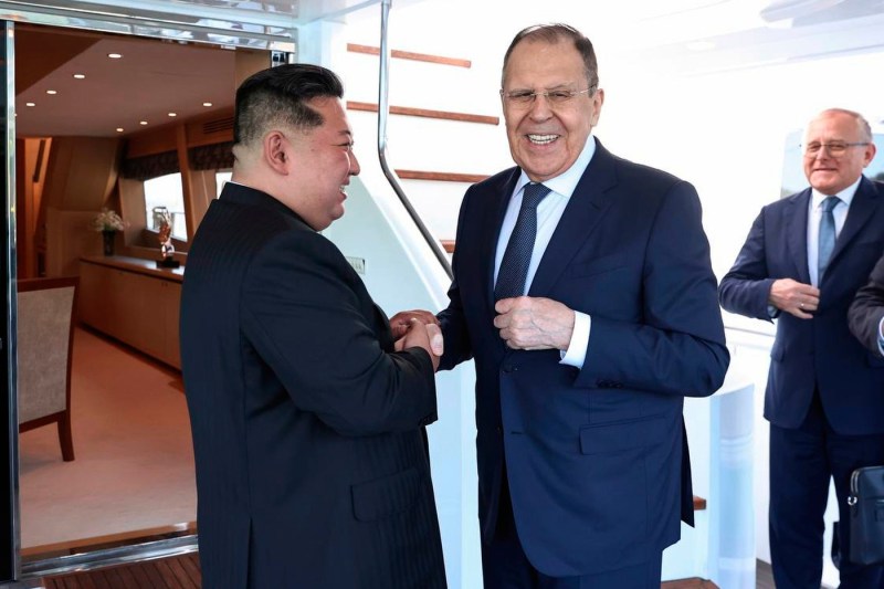 Se redeschide un coridor aerian uitat: Zbor direct Moscova-Phenian după ani de pauză