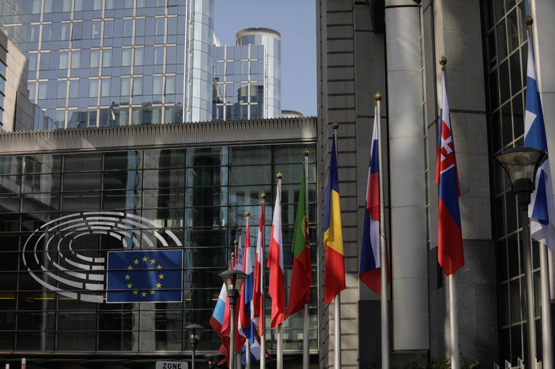 Sistemul de climatizare a cedat în Parlamentul European. Ironii între Verzi, liberali și conservatori: „La etajul 5 e mai bine, unde nu se crede în schimbările climatice”