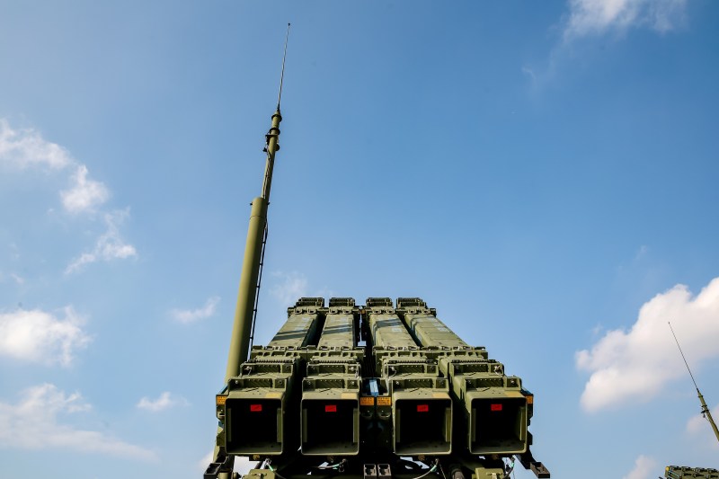 SUA au suspendat brusc livrările de armament către Ucraina, prioritizând interesele naționale