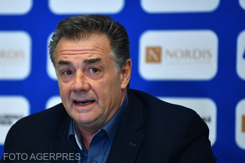 SuperLiga: Vassaras anunță cele trei modificări ale regulamentului / „Regula celor 8 secunde”, „Dialog cu căpitanii” și „Atingere dublă la penalty”