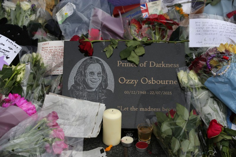 Traseul funerar al lui Ozzy Osbourne va trece prin Birmingham, orașul său natal, înainte de înmormântare: „Era mai mult decât o icoană muzicală”