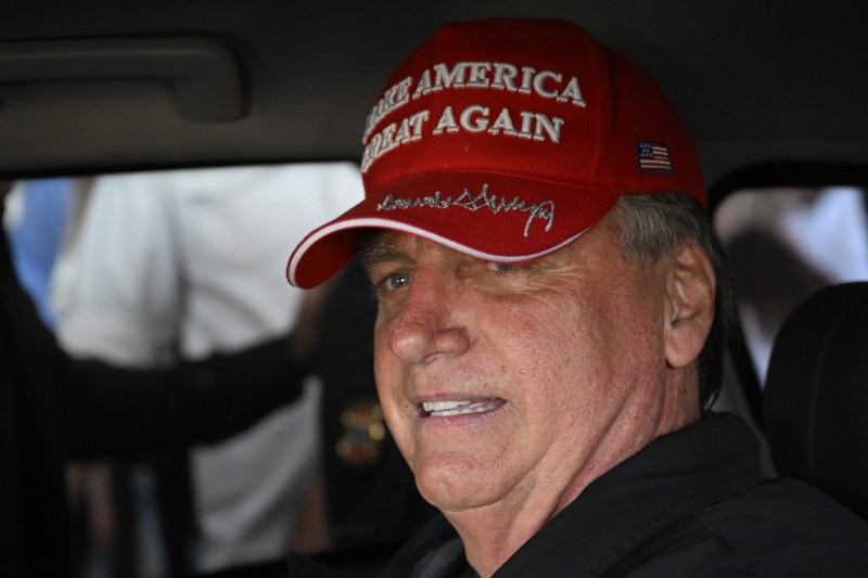 Trump intenționează să impună o suprataxă de 50% pe importurile din Brazilia pentru a-l susține pe Bolsonaro