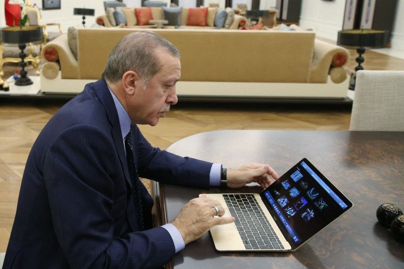 Turcia a restricționat accesul la un chatbot controversat, acuzându-l de insultarea președintelui Recep Erdogan