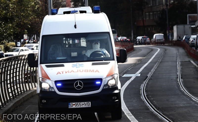 Un bărbat a sustras o ambulanță din curtea unui spital județean: „N-am avut altă mașină” / Capturat după o urmărire prin două județe