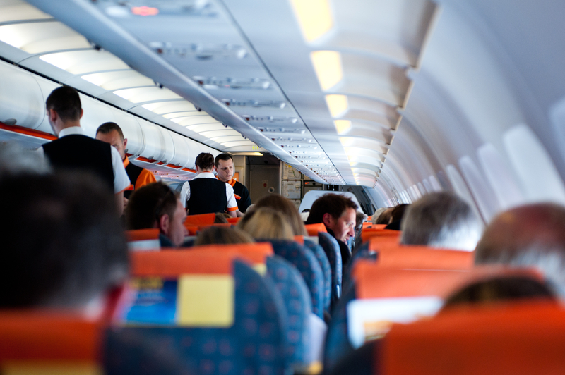 Vânătoarea de bagaje. O companie aeriană de renume oferă recompense pentru identificarea bagajelor supradimensionate
