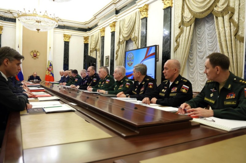 Viceamiralul olandez dezvăluie utilizarea armelor chimice interzise de către armata rusă pe front