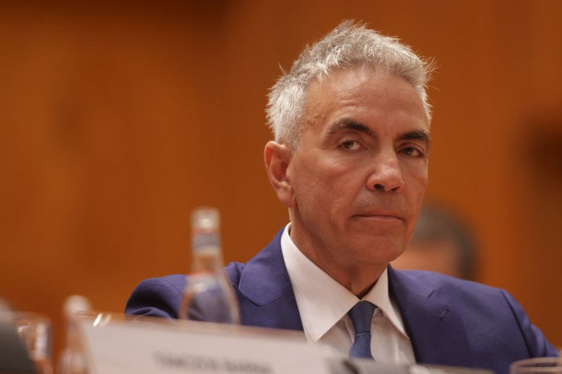 Vicepremierul Anastasiu detaliază planul de reducere a salariilor pentru liderii companiilor de stat. „Cei minoritari se vor adapta”