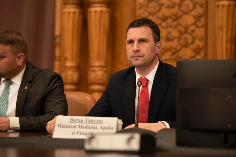 Vicepremierul Tanczos Barna: „Începem o eră de creștere economică de 10 ani”/ Înghețarea pensiilor și salariilor va dura maximum un an și jumătate