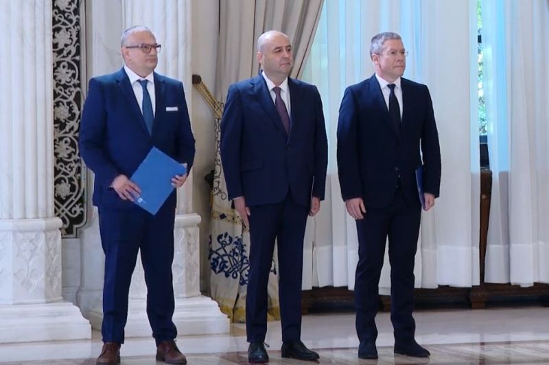VIDEO Ceremonia de depunere a jurământului pentru noii judecători ai CCR la Cotroceni