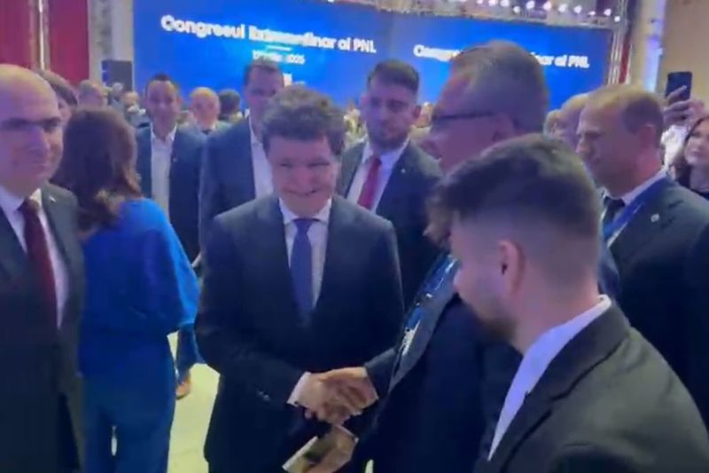 VIDEO Nicușor Dan, aplaudat de liberali la încheierea Congresului PNL. Declarațiile președintelui