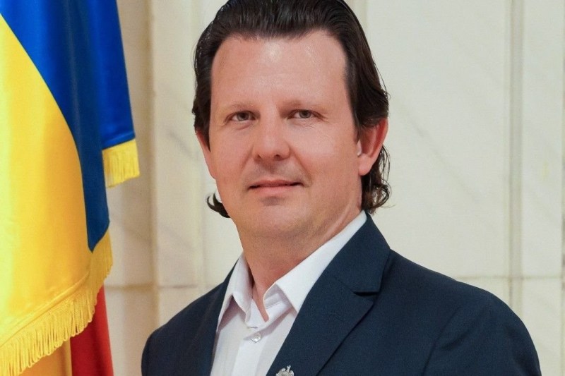 Viziunea unui deputat SOS România, fost lider al unui controversat grup naționalist, la HotSpot LIVE, ora 11.00