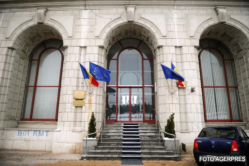 Zeci de magistrați, unii dintre ei pensionari, plătesc chirii între 60 și 197 de lei pentru locuințe din centrul Capitalei gestionate de Ministerul Justiției