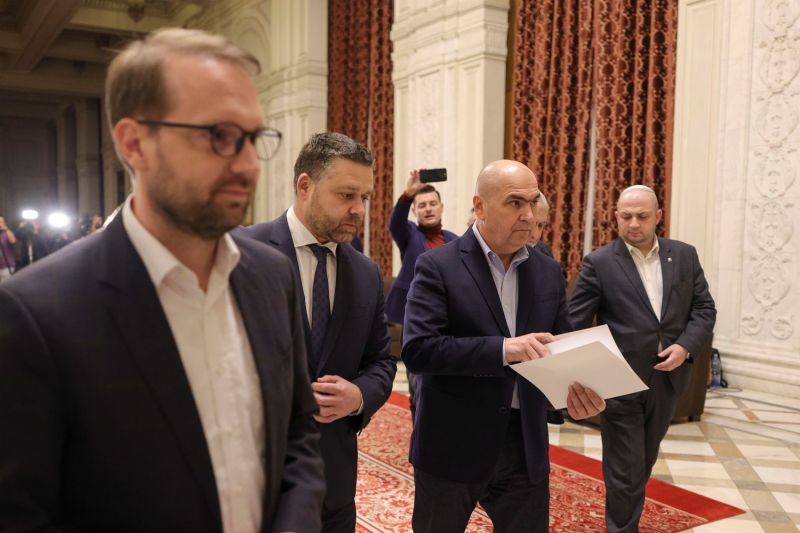 Acord între Nicușor Dan, Bolojan și Fritz pentru un candidat PNL-USR la Primăria București. Liberalii au obiecții. Ce propuneri are PSD