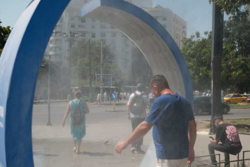 Avertizări de caniculă și furtuni pentru mai multe regiuni din România, inclusiv Bucureștiul