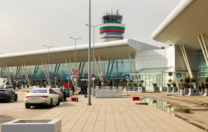 Bulgaria, cel mai nou membru Schengen, lansează un program de viză de aur pentru investitori din afara UE, oferind opțiuni atractive față de Spania sau Grecia.