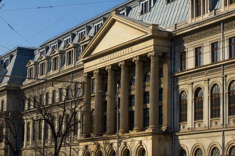 China depășește SUA la numărul universităților în top 500 mondial; cum se plasează România în această analiză.