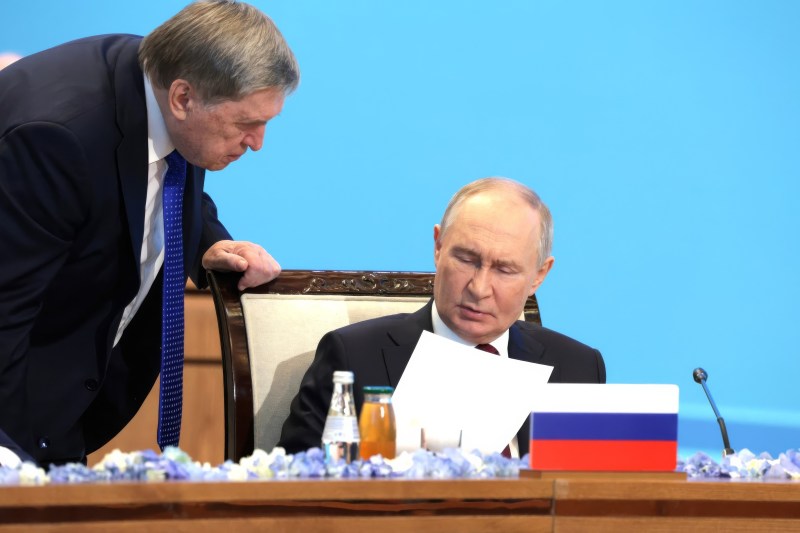 Cine sunt cei cinci membri care îl vor însoți pe Putin în Alaska și ce semnificație are această echipă pentru întâlnirea cu Statele Unite