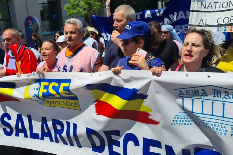 Cine va preda în viitor? Un lider sindical analizează impactul interzicerii cumulului pensie salariu în învățământ.