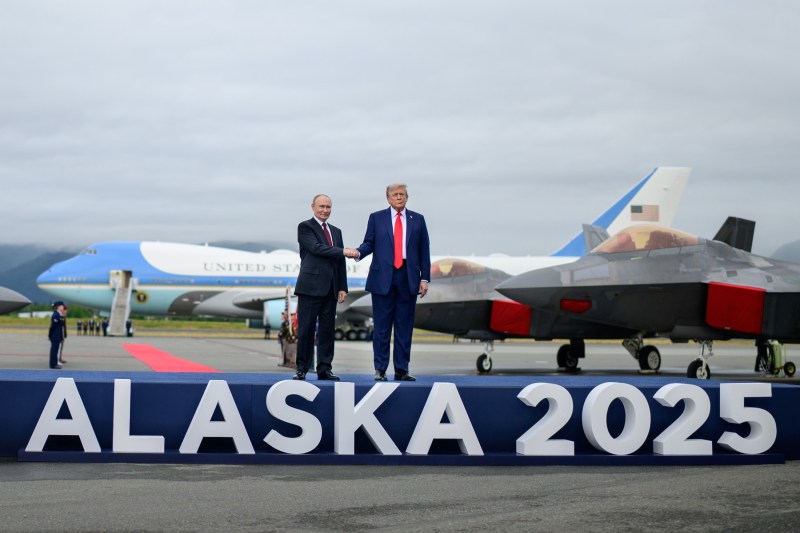 Concluzii despre summitul din Alaska: de la gesturi de prietenie între Putin și Trump până la victoria fostului agent KGB