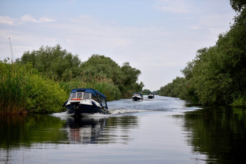 Conducătorul ambarcațiunii implicate în tragedia din Delta Dunării, arestat pentru 30 de zile