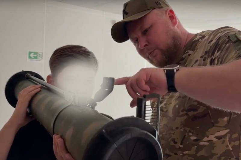 Copiii devin simboluri ale promovării militare, cu sprijinul Kremlinului