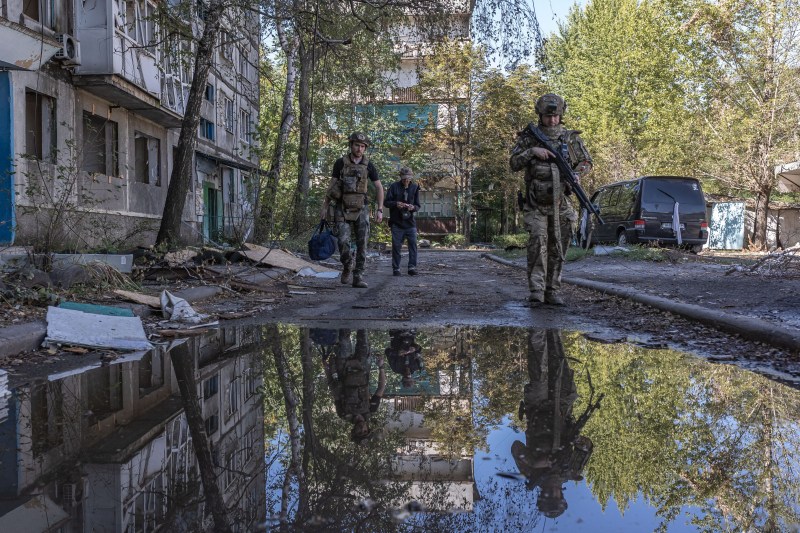 Europa avansează ideea unei zone tampon militarizate în Ucraina ca pas pentru accelerarea încheierii conflictului