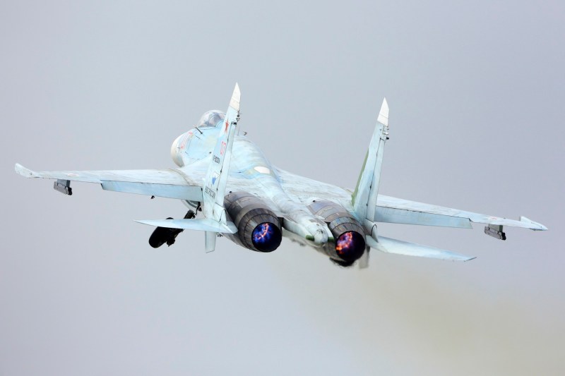FOTO Italia trimite avioane F-35 pentru a intercepta aparate rusești Su-24 și Su-27 în Marea Baltică