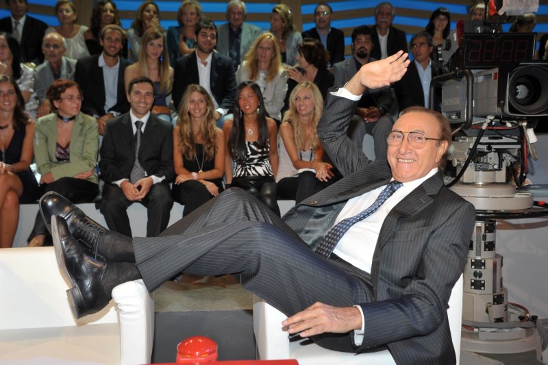 Grande Pippo Baudo: o legendă a televiziunii italiene, una dintre figurile cunoscute și în România, a decedat la 89 de ani