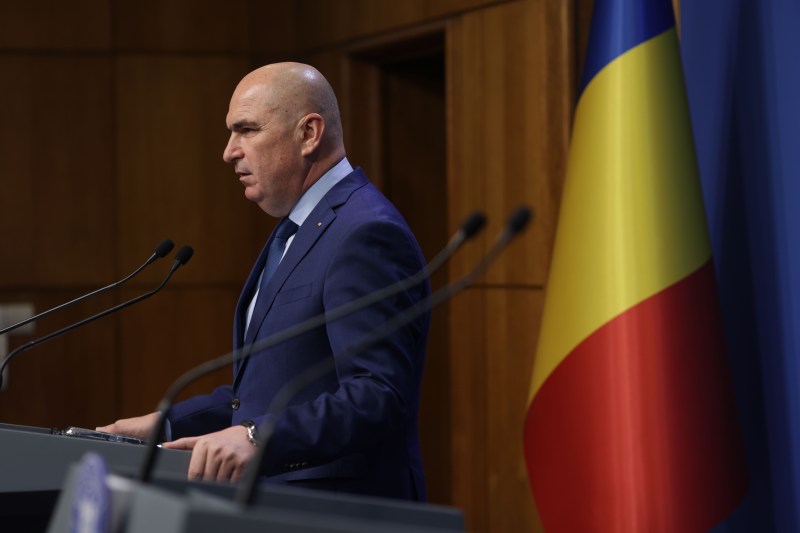 Guvernul a demarat ședința în care se va adopta al doilea pachet de măsuri de austeritate. Proiectul ce prevedea disponibilizările în primării a fost retras din ordinea de zi în ultimul moment.