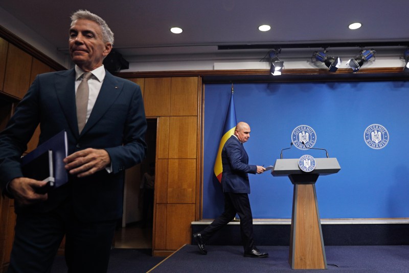 Ilie Bolojan preia temporar atribuțiile lui Dragoș Anastasiu după semnarea decretului de către președinte.