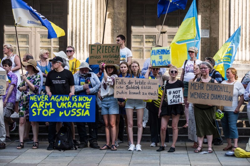 În timpul întâlnirii de la Alaska, o voce autoritară din Regatul Unit, transmisă din Kiev, a lansat un avertisment dur: Trump nu înțelege obiectivele lui Putin.