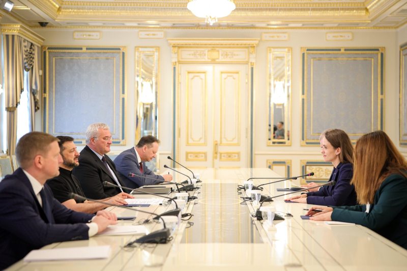 Întâlnire strategică la Kiev: Diplomata română și Zelenski discută despre un viitor comun