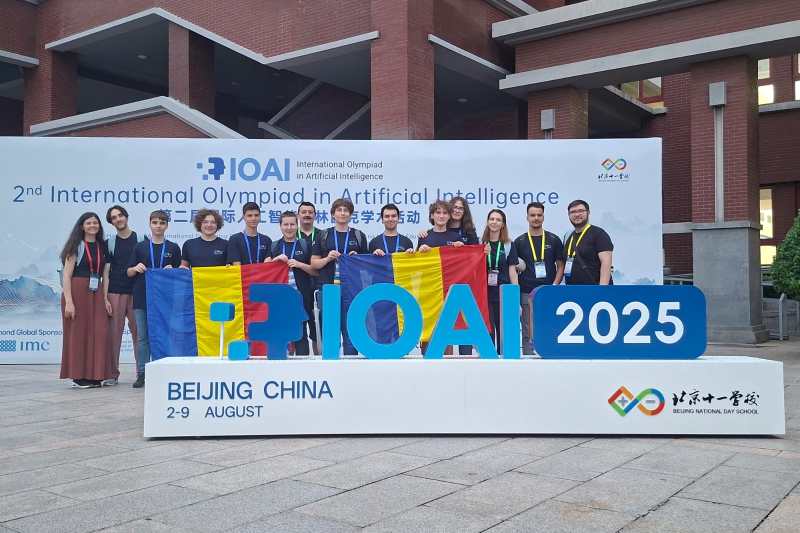 INTERVIU. Tânăra care a condus echipa de elevi români medaliați la olimpiada de AI: „Toți trebuie să învețe cum funcționează inteligența artificială, altfel pot apărea riscuri”