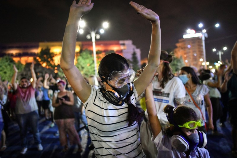 Manifestări de protest în Piața Victoriei: „Ne-au gazat, faptele se pot prescrie în 2026”