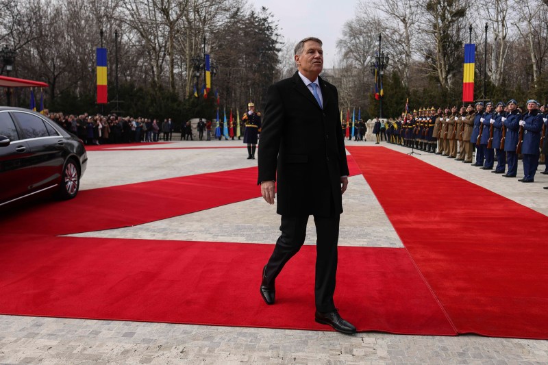 Mesajul lui Klaus Iohannis după plecarea de la Cotroceni: Reacția sa la dispariția lui Ion Iliescu