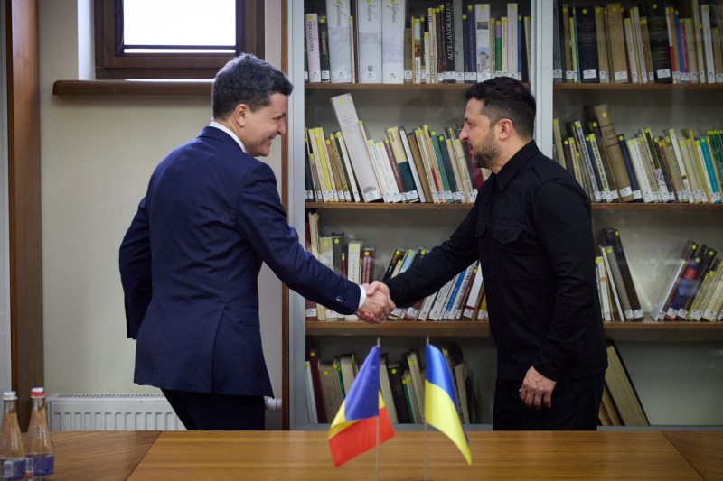 Nicușor Dan a discutat la telefon cu Volodimir Zelenski. Promisiunile făcute liderului ucrainean înainte de summitul de miercuri / Vizita președintelui român la Kiev este programată pentru toamnă