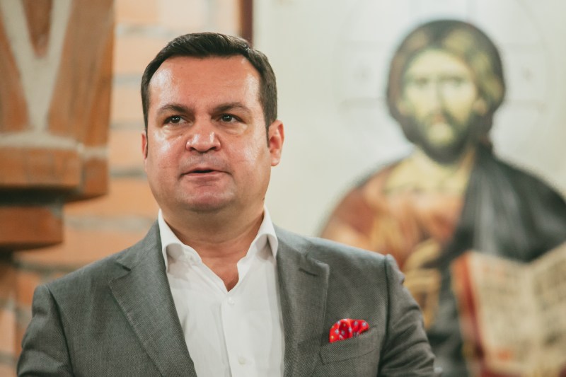 Nu e vorba despre mită; banii nu au fost confiscați, deoarece magistrații au stabilit destinația fondurilor în folosul comunității. Fostul primar Cătălin Cherecheș fusese deja scos din dosar.