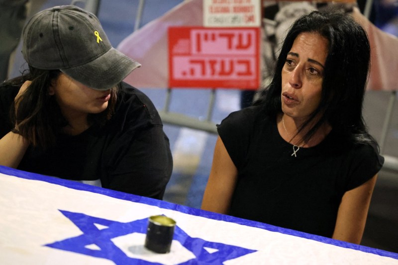 Presiune directă asupra lui Netanyahu din partea mamei unui ostatic din Gaza: «Voi interveni personal»