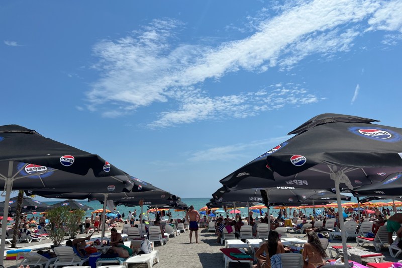 Prețuri ridicate pe litoralul românesc: Comparativ cu Mamaia Nord și alte stațiuni populare din Europa