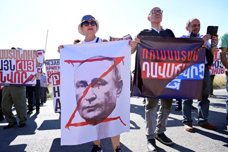 Protest în Armenia împotriva unei baze militare rusești: chemare la retragerea trupelor din Gyumri
