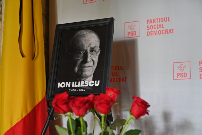 PSD îndeamnă la respect, dar cine a renunțat cu adevărat la Ion Iliescu? Cum și-au îndepărtat fostul președinte foștii colegi de partid