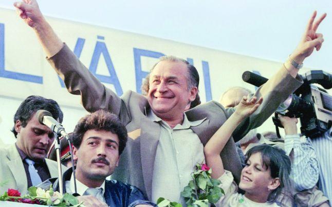 Puține personalități publice i-au ținut piept lui Ion Iliescu de la început până la sfârșit. El a fost unul dintre ele și acum declară: „Ne-am dat seama că ne mințeau în față. Rămas în esență comunist” / Unde spune că am greșit