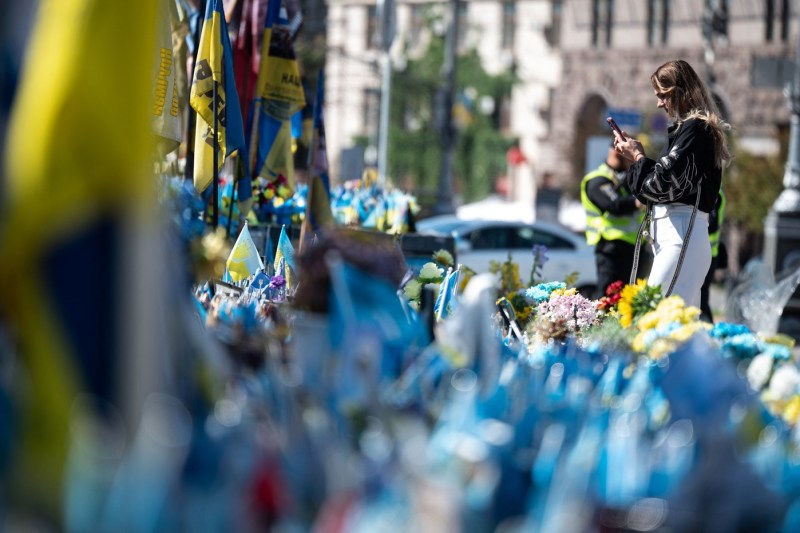 REPORTAJ din Kiev cu prilejul Zilei Independenței Ucrainei. Țara nu este un simplu concept: oamenii luptă întâi pentru familii, pentru copii, apoi pentru patrie, iar această idee răspunde direct realității pe care o trăiesc locuitorii capitalei.