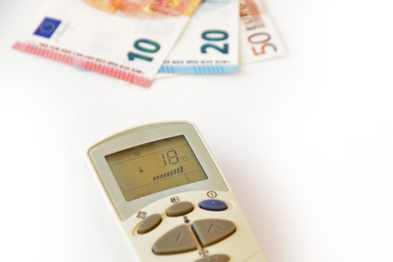Românii se confruntă cu o nouă provocare financiară: Căldurile extreme și creșterile de tarife amplifică facturile, avertizează experții