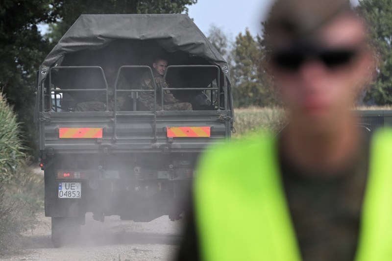 Rusia reaprinde tensiunile cu NATO, susține un ministru polonez. Ce au stabilit autoritățile din Polonia despre drona militară prăbușită într-un câmp din estul țării – VIDEO