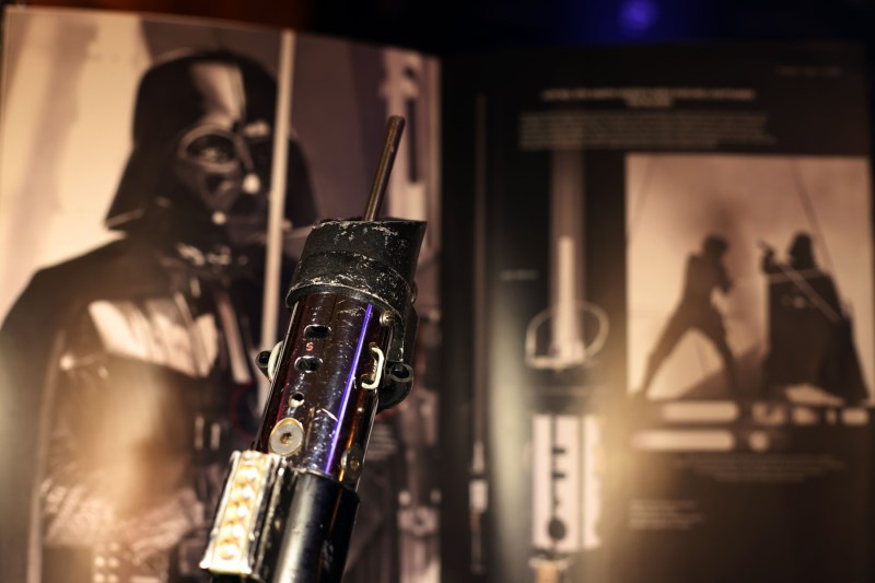Sabia laser a lui Darth Vader, anticipată să atingă valoarea de 3 milioane de dolari la licitație