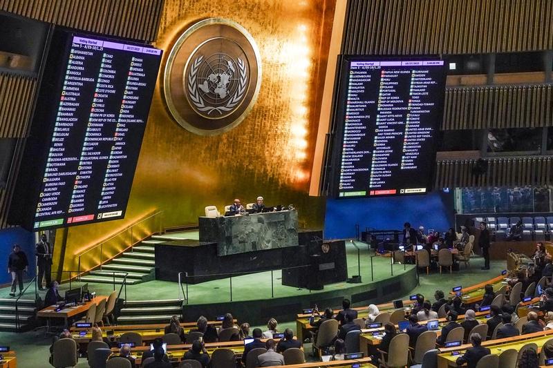 Scandal la ONU după refuzul SUA de a acorda vize delegației palestiniene; apeluri pentru dialog deschis și evitarea blocajelor.